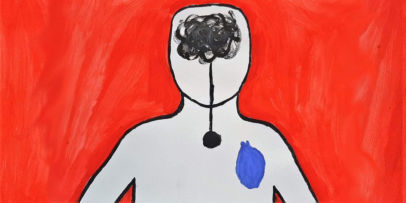 disegno di una sagoma umana su sfondo rosso con groviglio nero nella testa e macchia blu sul cuore